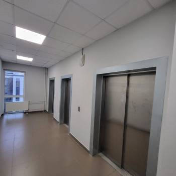 Продается 1-комнатная квартира, 42 м²