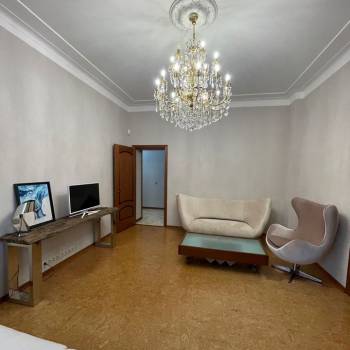 Продается 2-х комнатная квартира, 57 м²
