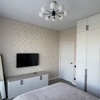 Сдается 1-комнатная квартира, 42 м²