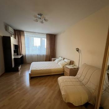 Сдается 1-комнатная квартира, 45 м²