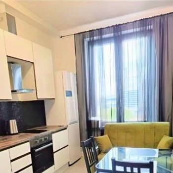 Продается 1-комнатная квартира, 32 м²