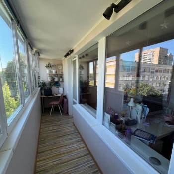 Продается 2-х комнатная квартира, 56 м²