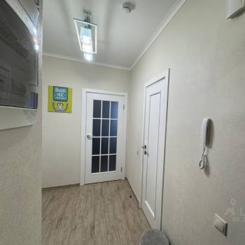 Продается 1-комнатная квартира, 36 м²