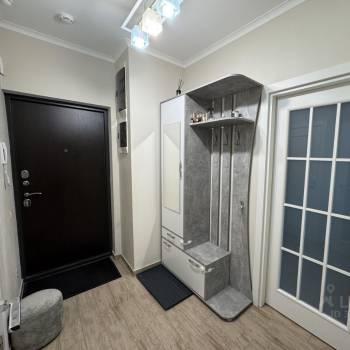 Продается 1-комнатная квартира, 36 м²