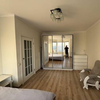 Продается 1-комнатная квартира, 36 м²