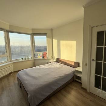 Продается 1-комнатная квартира, 36 м²