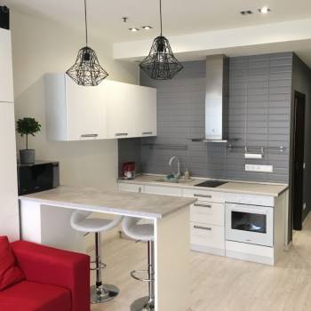 Продается 1-комнатная квартира, 32 м²