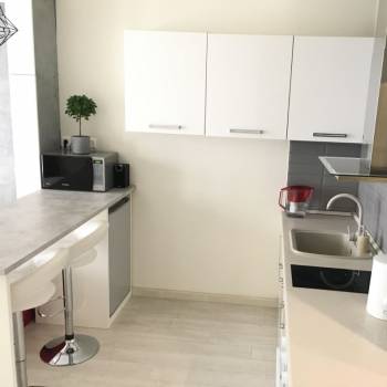 Продается 1-комнатная квартира, 32 м²