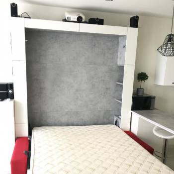 Продается 1-комнатная квартира, 32 м²