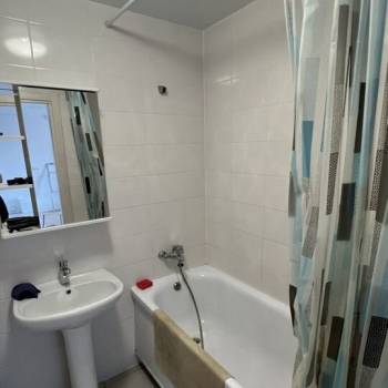 Продается 1-комнатная квартира, 40,9 м²
