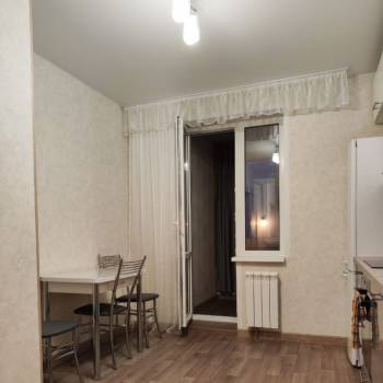 Сдается 1-комнатная квартира, 37 м²