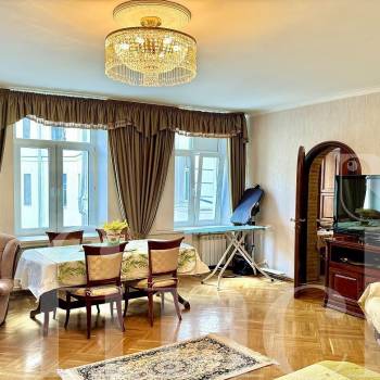 Продается Многокомнатная квартира, 110 м²