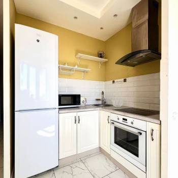 Продается 1-комнатная квартира, 40 м²