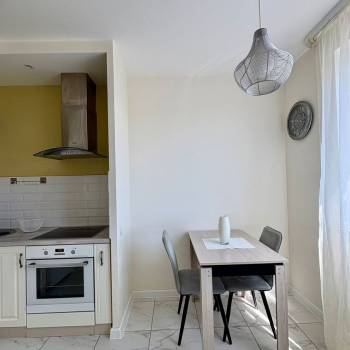 Продается 1-комнатная квартира, 40 м²