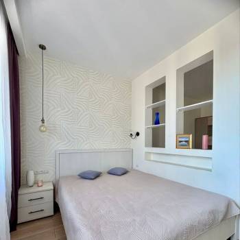 Продается 1-комнатная квартира, 40 м²
