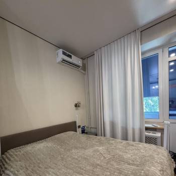 Продается 1-комнатная квартира, 32 м²