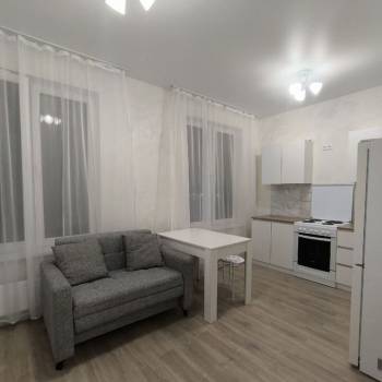 Продается 1-комнатная квартира, 37,5 м²