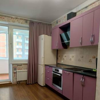 Сдается 1-комнатная квартира, 42 м²