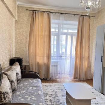 Сдается 1-комнатная квартира, 38 м²