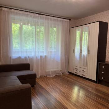 Сдается 1-комнатная квартира, 43 м²