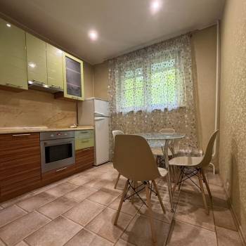 Сдается 1-комнатная квартира, 43 м²