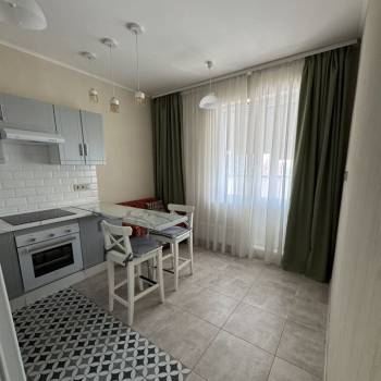 Сдается 1-комнатная квартира, 38 м²