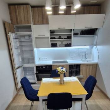 Сдается Многокомнатная квартира, 64 м²