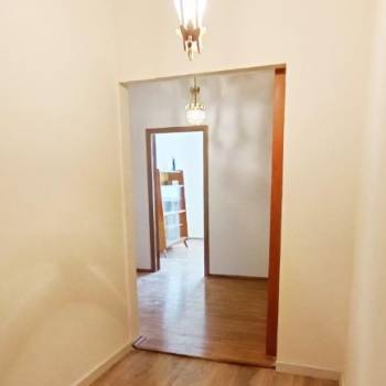 Продается 3-х комнатная квартира, 77 м²