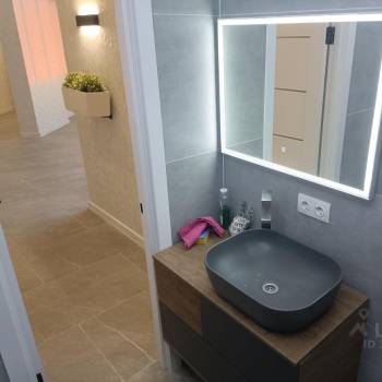 Продается 2-х комнатная квартира, 81 м²