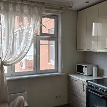 Сдается Многокомнатная квартира, 84 м²