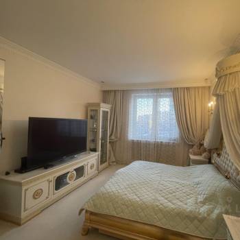Сдается Комната, 180 м²