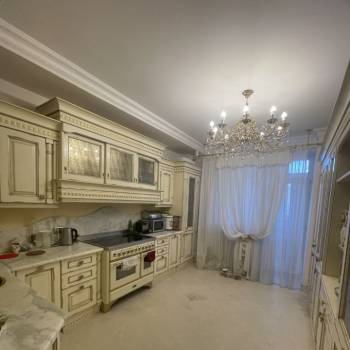 Сдается Комната, 180 м²