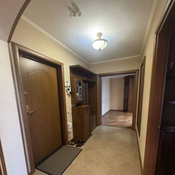 Сдается 2-х комнатная квартира, 65 м²