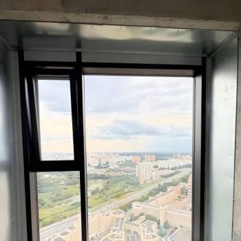 Продается 1-комнатная квартира, 98 м²