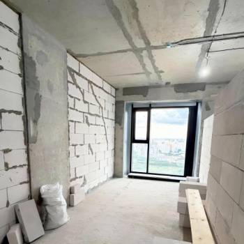 Продается 1-комнатная квартира, 98 м²