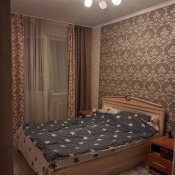 Продается Многокомнатная квартира, 90,9 м²