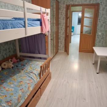 Продается Многокомнатная квартира, 90,9 м²