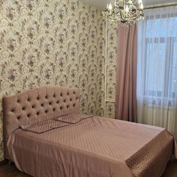 Продается Многокомнатная квартира, 100 м²