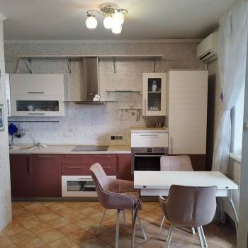 Сдается 1-комнатная квартира, 50 м²
