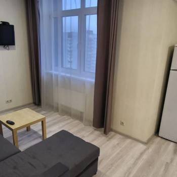 Сдается 1-комнатная квартира, 43 м²