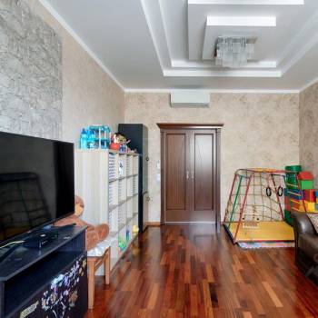 Продается 3-х комнатная квартира, 96 м²