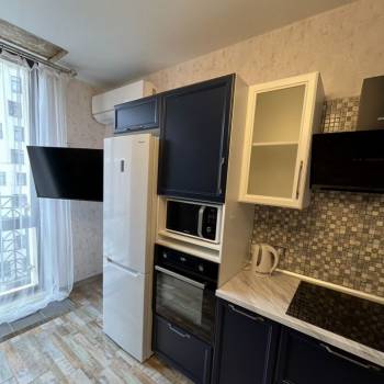 Сдается 1-комнатная квартира, 37 м²