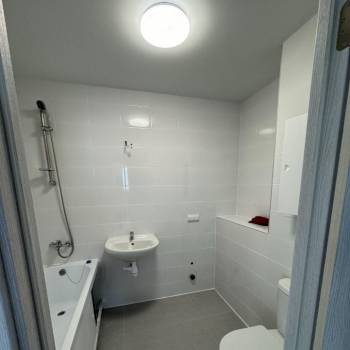 Продается 3-х комнатная квартира, 79,9 м²