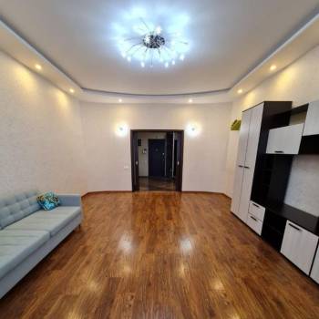 Сдается Многокомнатная квартира, 110 м²