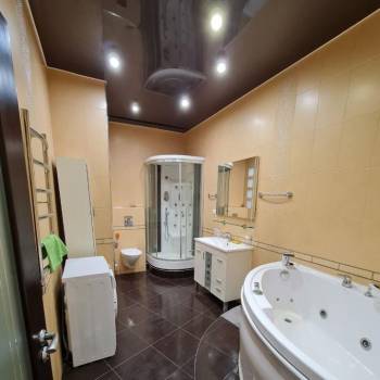 Сдается Многокомнатная квартира, 110 м²