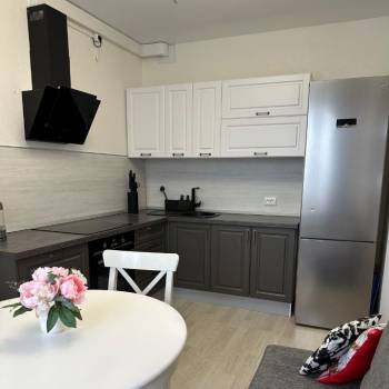 Продается 1-комнатная квартира, 41 м²