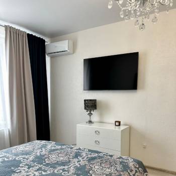Продается 1-комнатная квартира, 41 м²