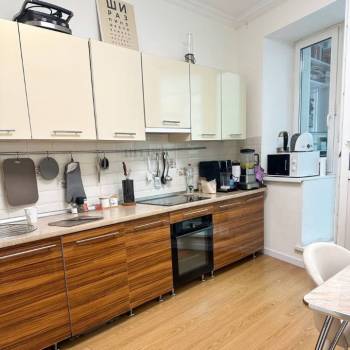 Продается 1-комнатная квартира, 51 м²