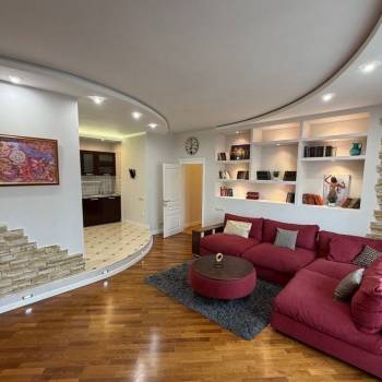 Продается 3-х комнатная квартира, 124 м²