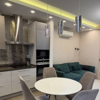 Сдается Многокомнатная квартира, 90 м²